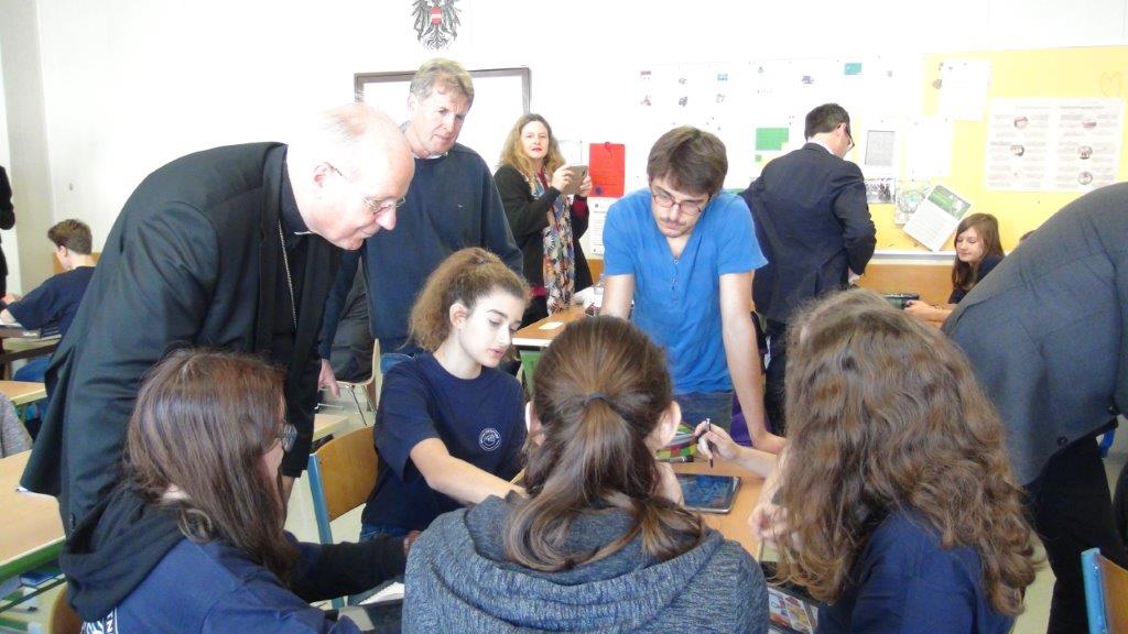 In der Tablet-Klasse 5A bei der Projektvorstellung In der Tablet-Klasse 5A bei der Projektvorstellung